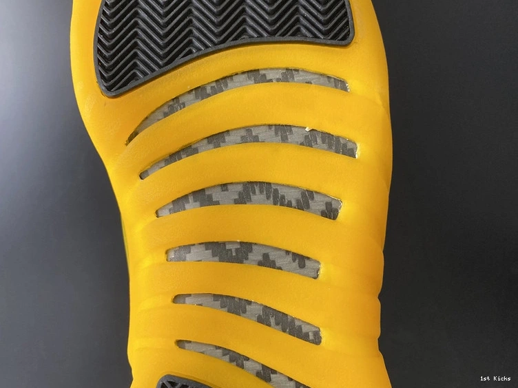 “University Jordan  12 Air 130690-070 Gold” 0301